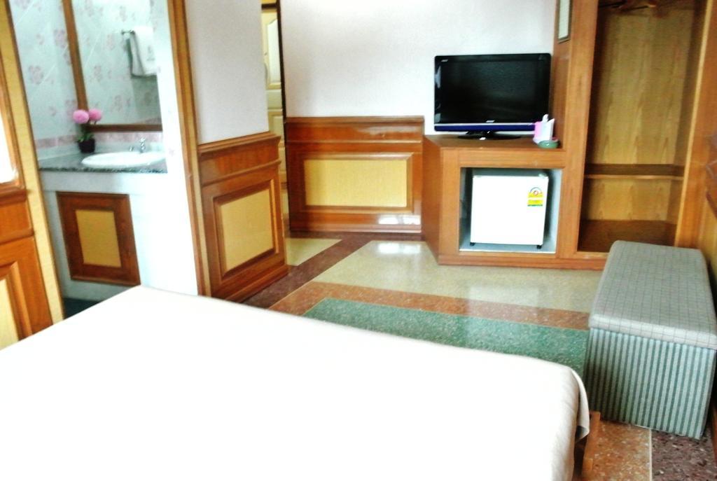 Rose Garden Hotel Аюттхая Номер фото